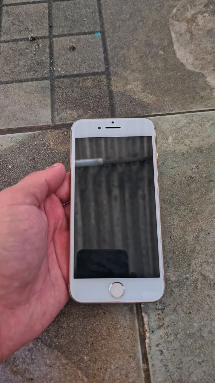 Iphone 8 64gb - Celulares e Smartphones - Samambaia Sul (Samambaia