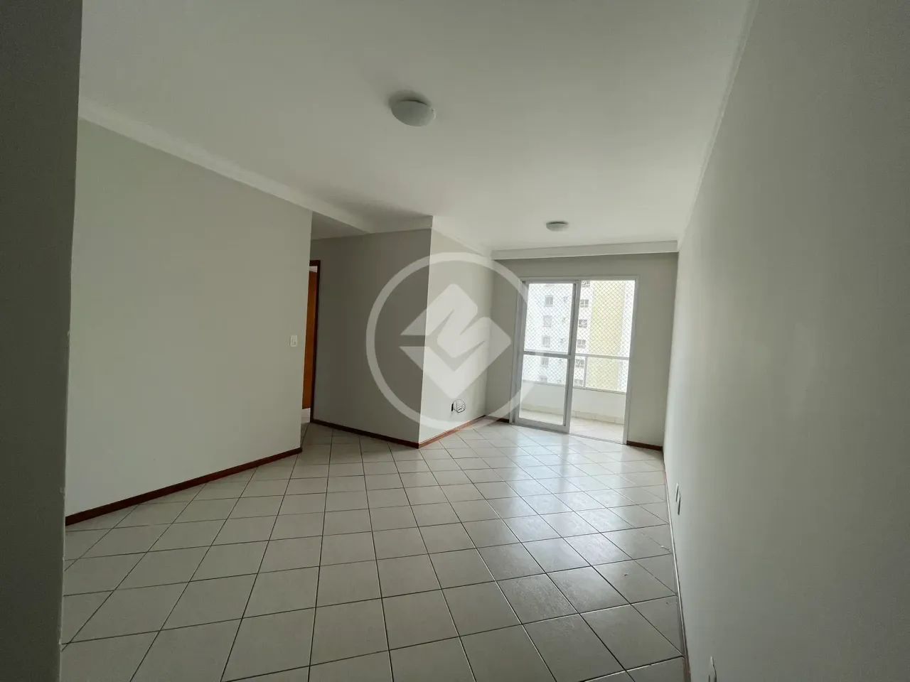 APARTAMENTO DE 3 QUARTOS COM SUÍTE EM ITAPUÃ codigo: 390917