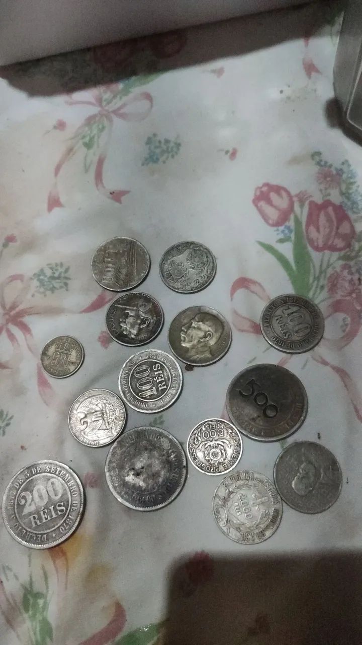 Moedas antigas de prata 