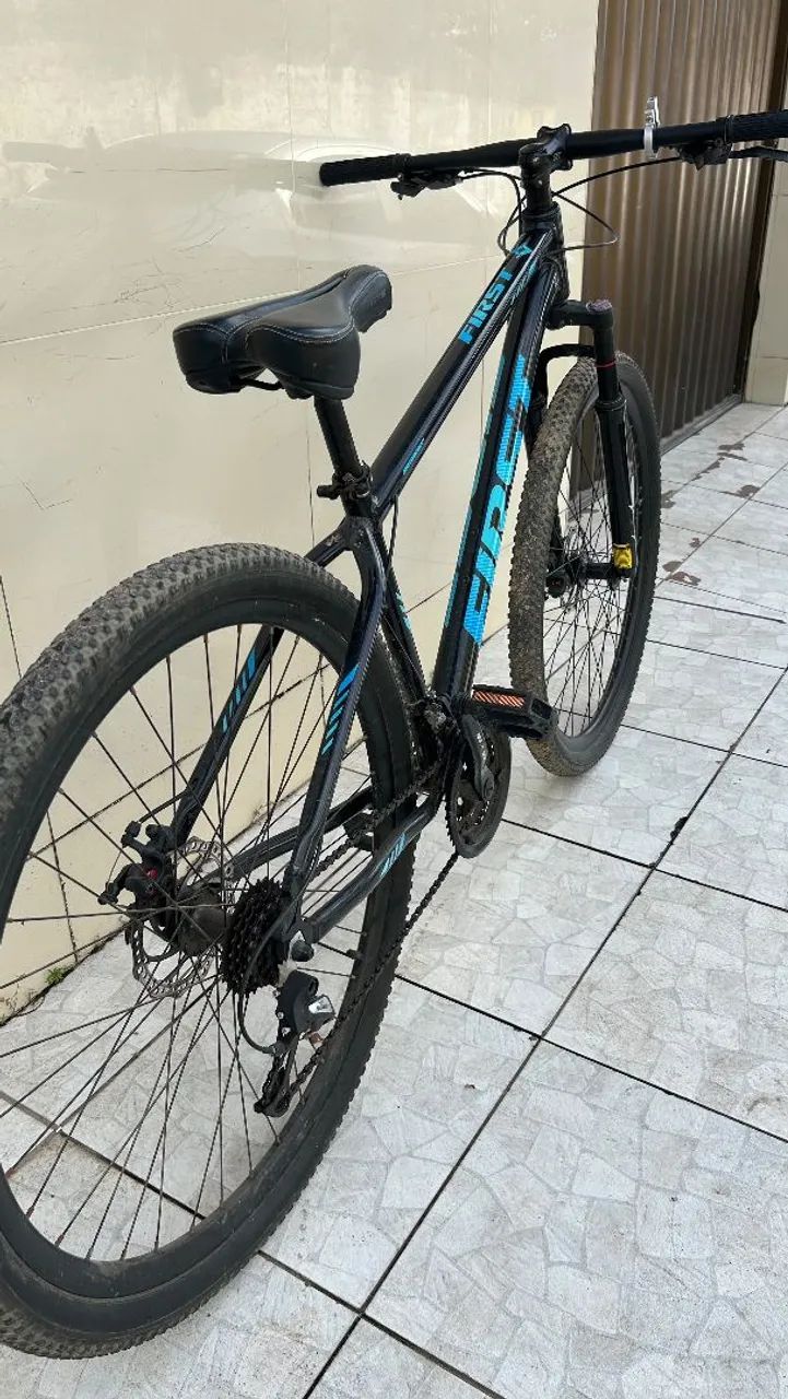 Bicicleta First Aro 29 Preta/Azul | Freio a Disco | Conservada - Foto 3