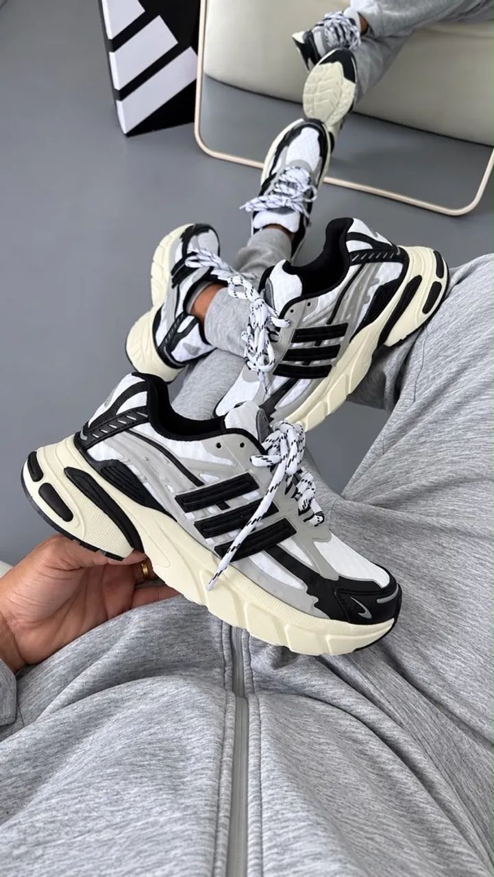 Adidas X Pharrell Jellyfish