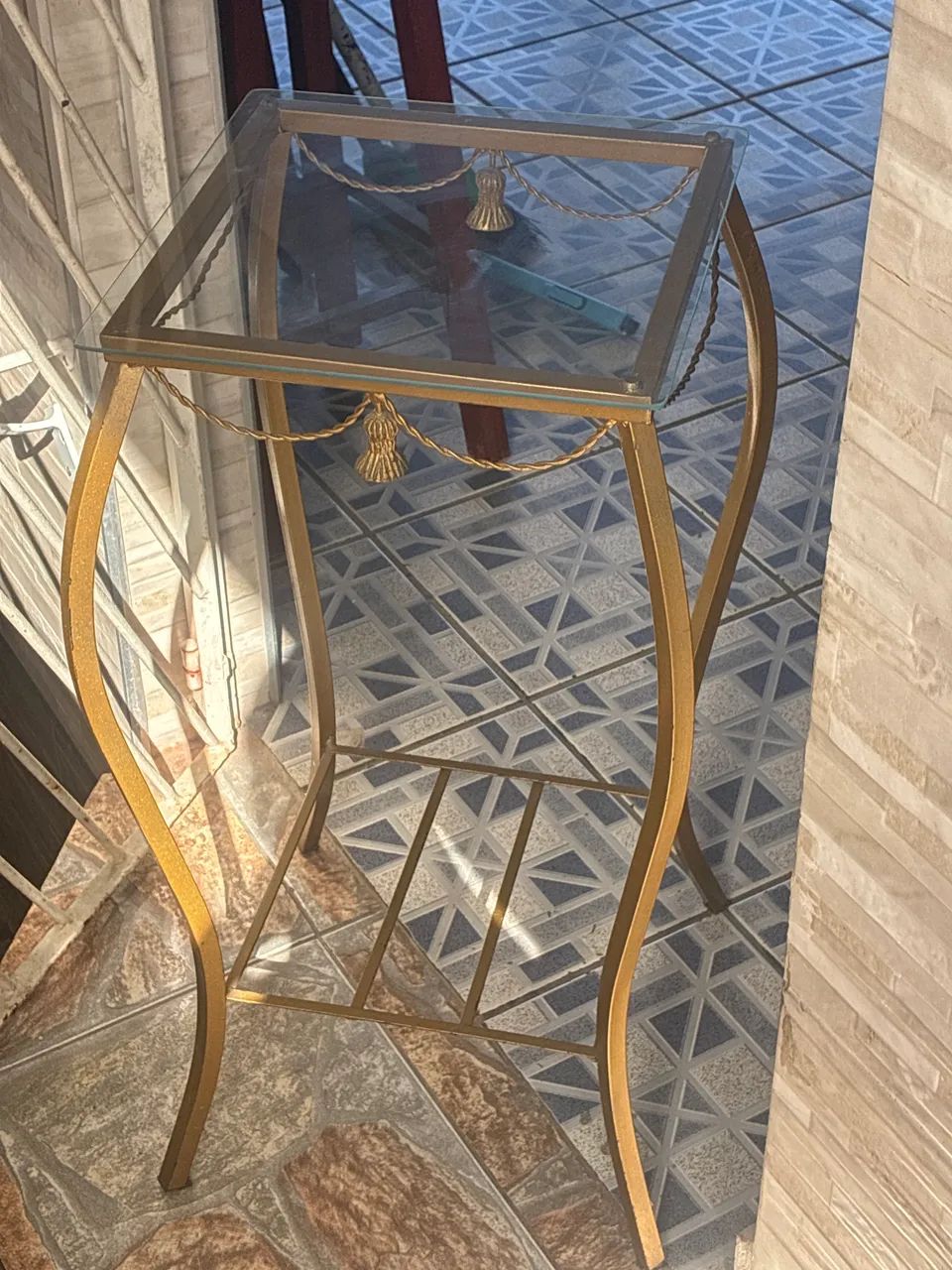 MESA DE FERRO QUADRADA DE CANTO - Foto 2
