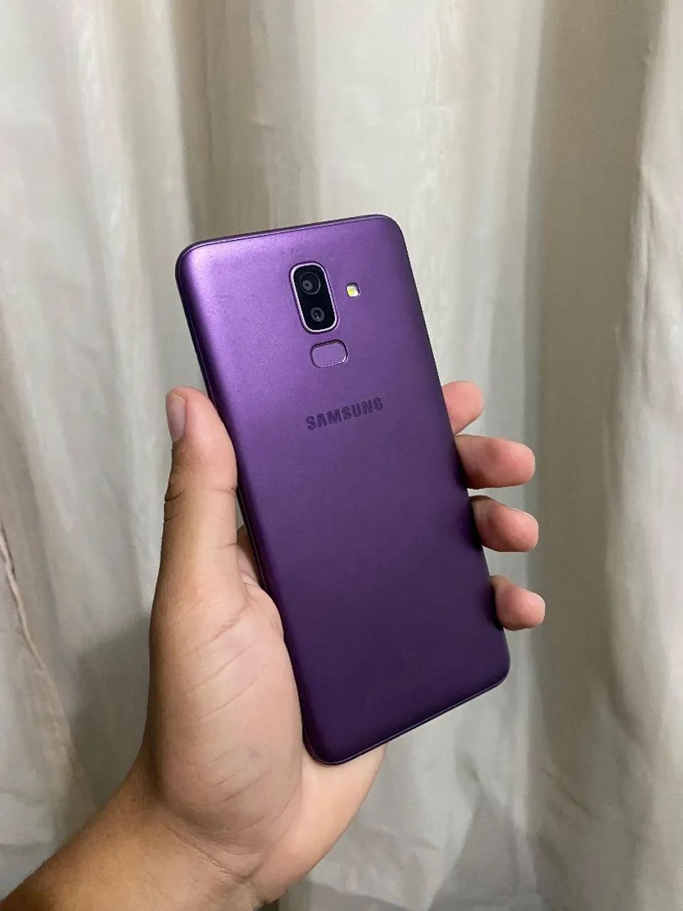 SAMSUNG J8 - Foto 3
