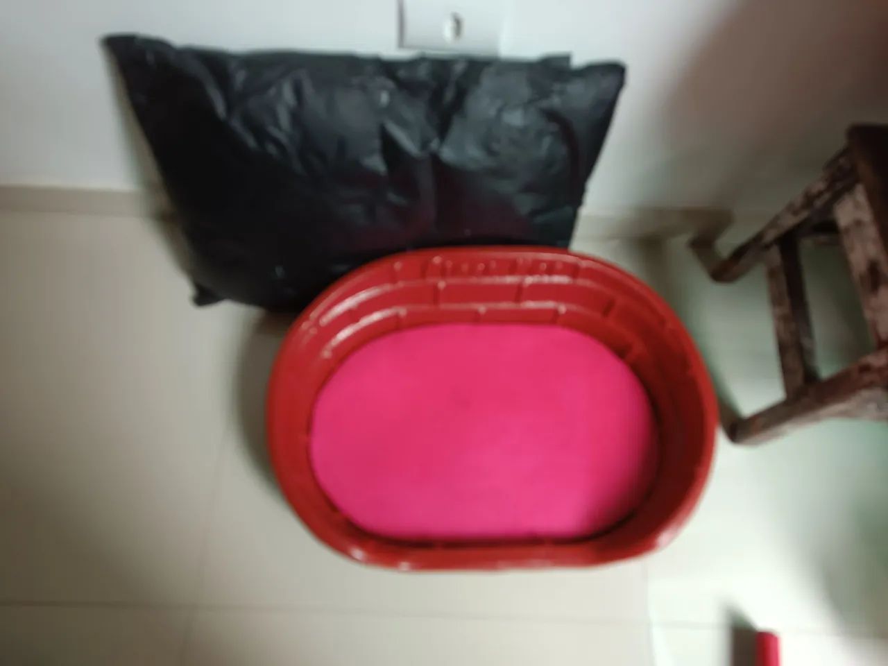 Cama bacia oval + travesseiro impermeável + 2 comedouros