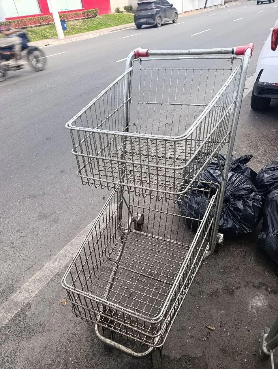 Carrinho de compra supermercado 
