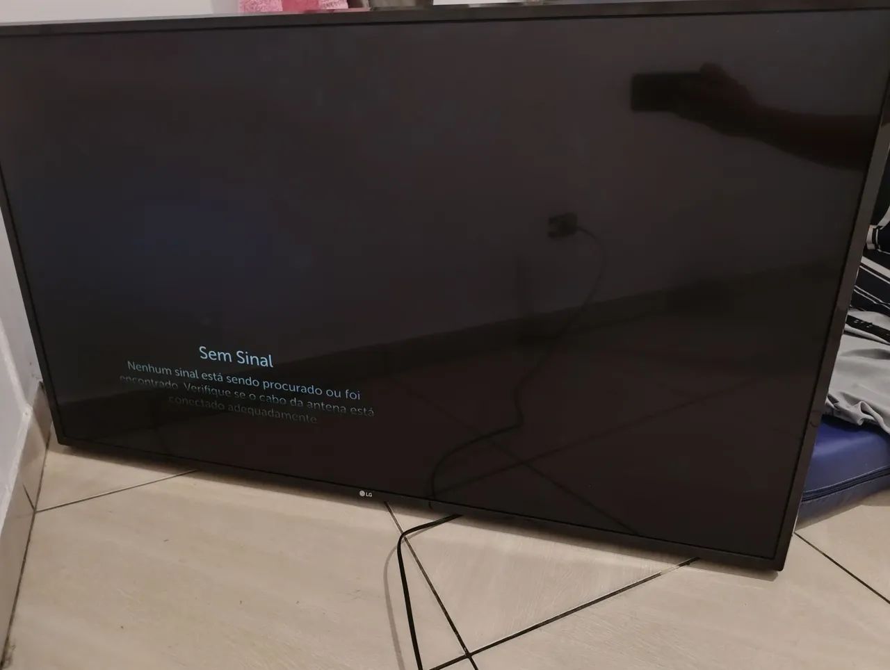 Tv LG possui detalhes  - Foto 3