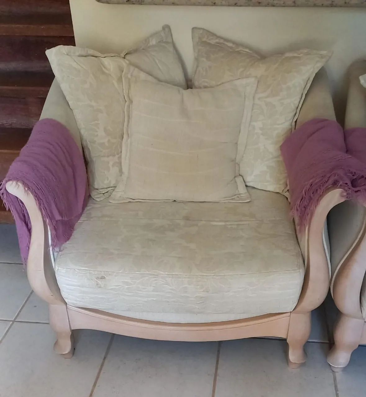 Poltronas Estilo Provençal - Madeira Maciça