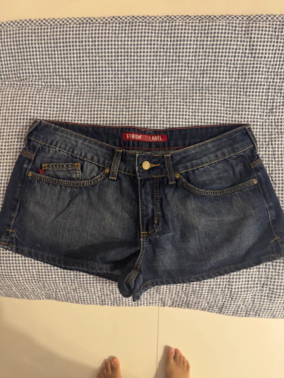 Vendo short - marca Fórum - tamanho 42.