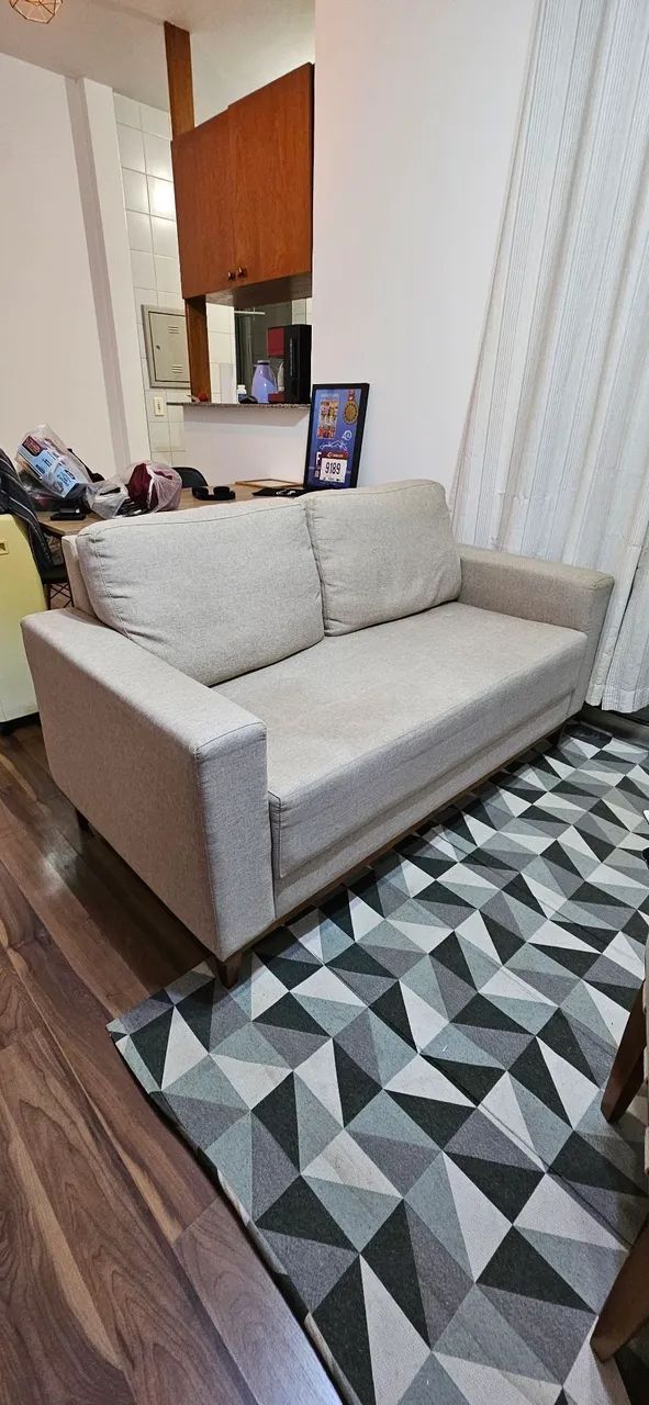 Sofá 2 lugares bege em bom estado - Foto 3