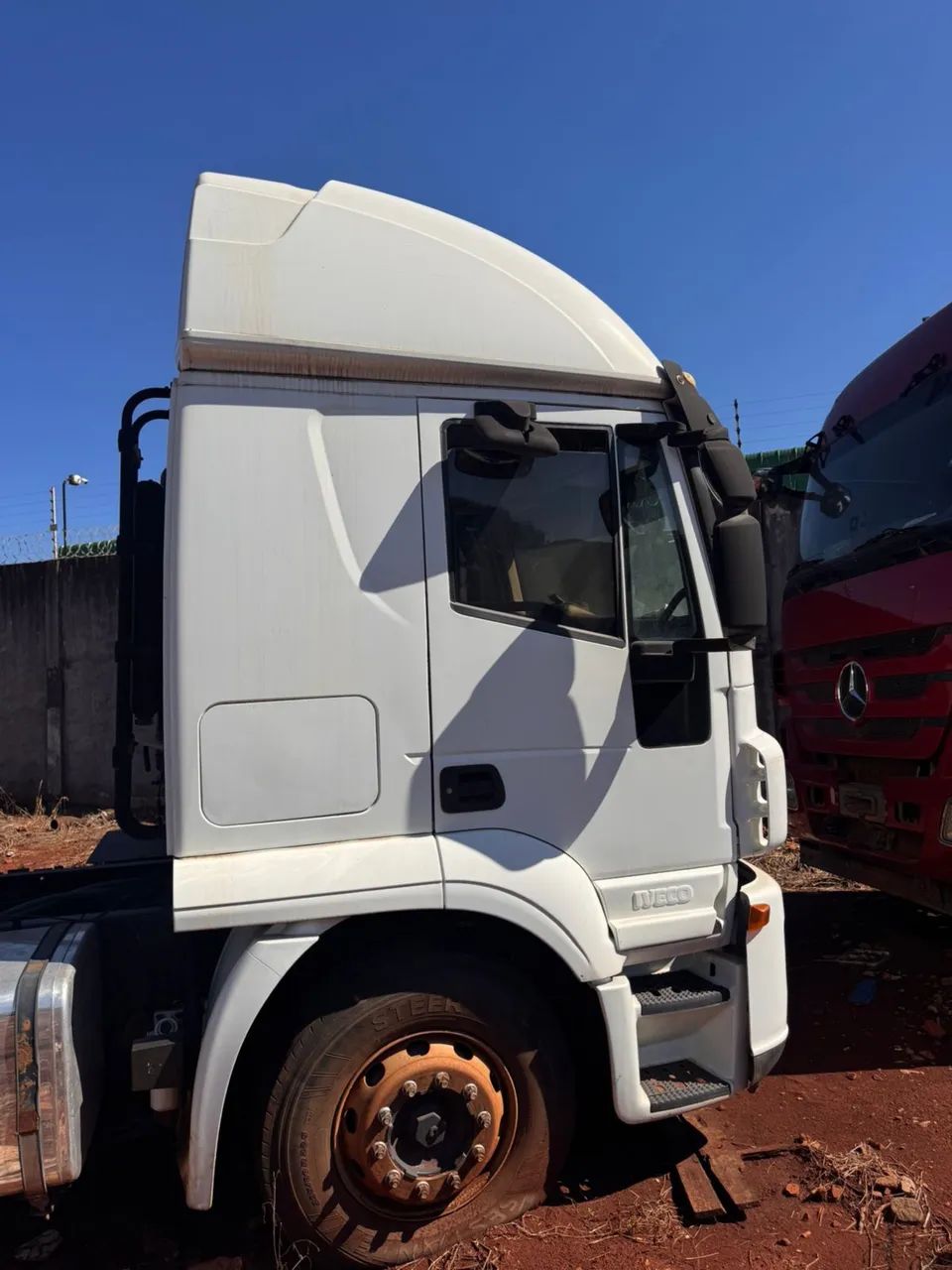 Cabine completa iveco stralis teto alto - Foto 3