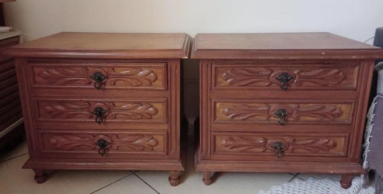Vendo cama completa com colchão e criado mudo 