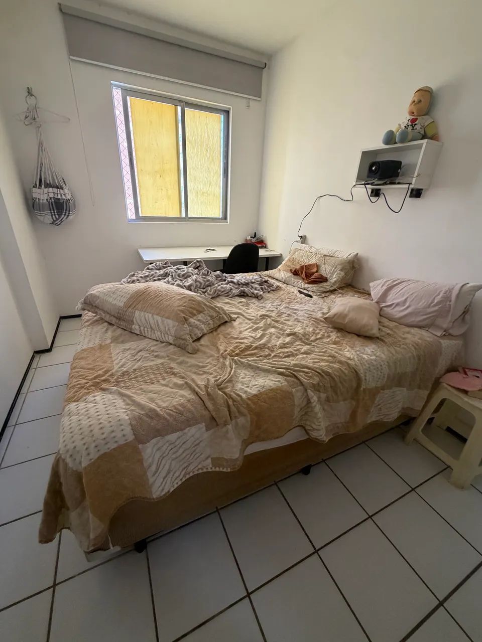 Cama queen excelente 