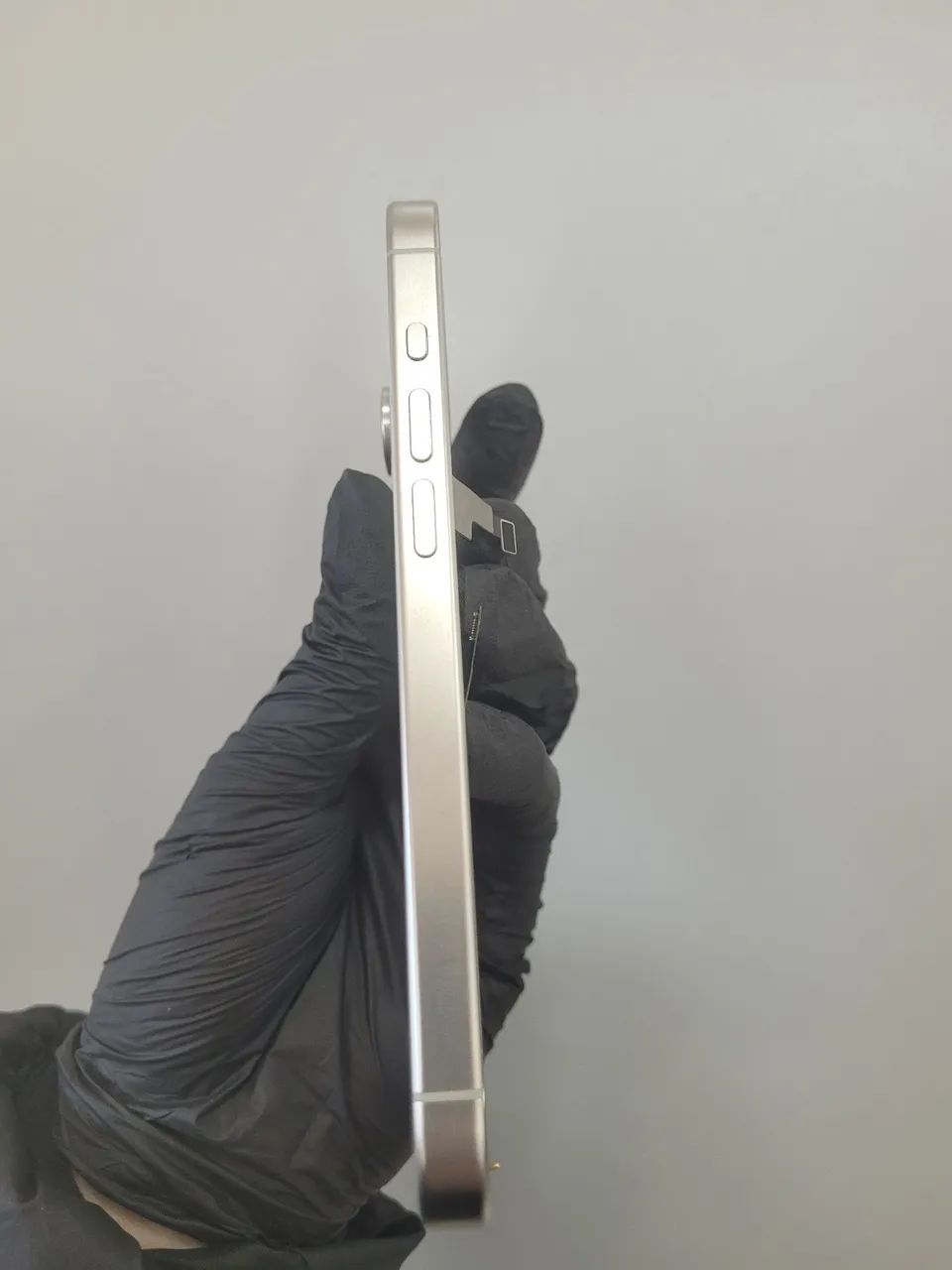 Carcaça Chassi iPhone 15 Pro Branca Original Usada Esim - Foto 3