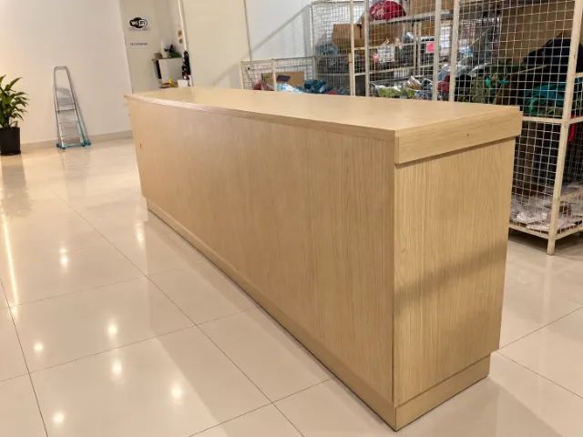 BALCÃO COMERCIAL EM MDF COM 10 NICHOS - Foto 3