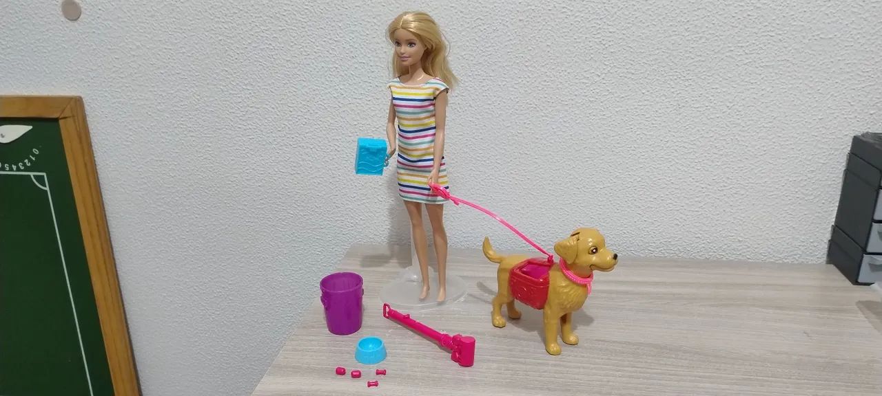 Boneca Barbie original+ Cachorro Barbie Similar - Foto 2