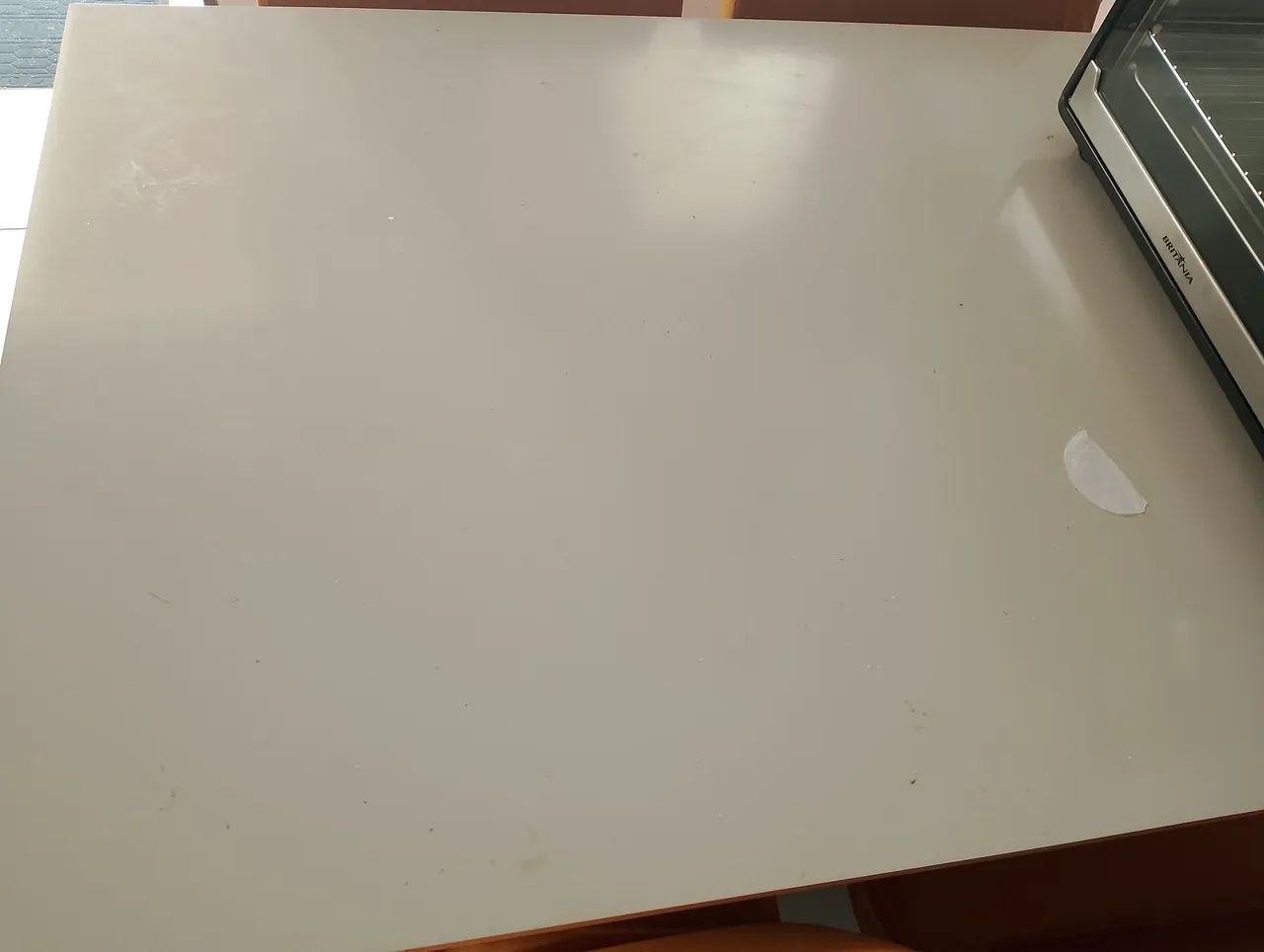 Apenas a mesa sem as cadeiras  - Foto 3