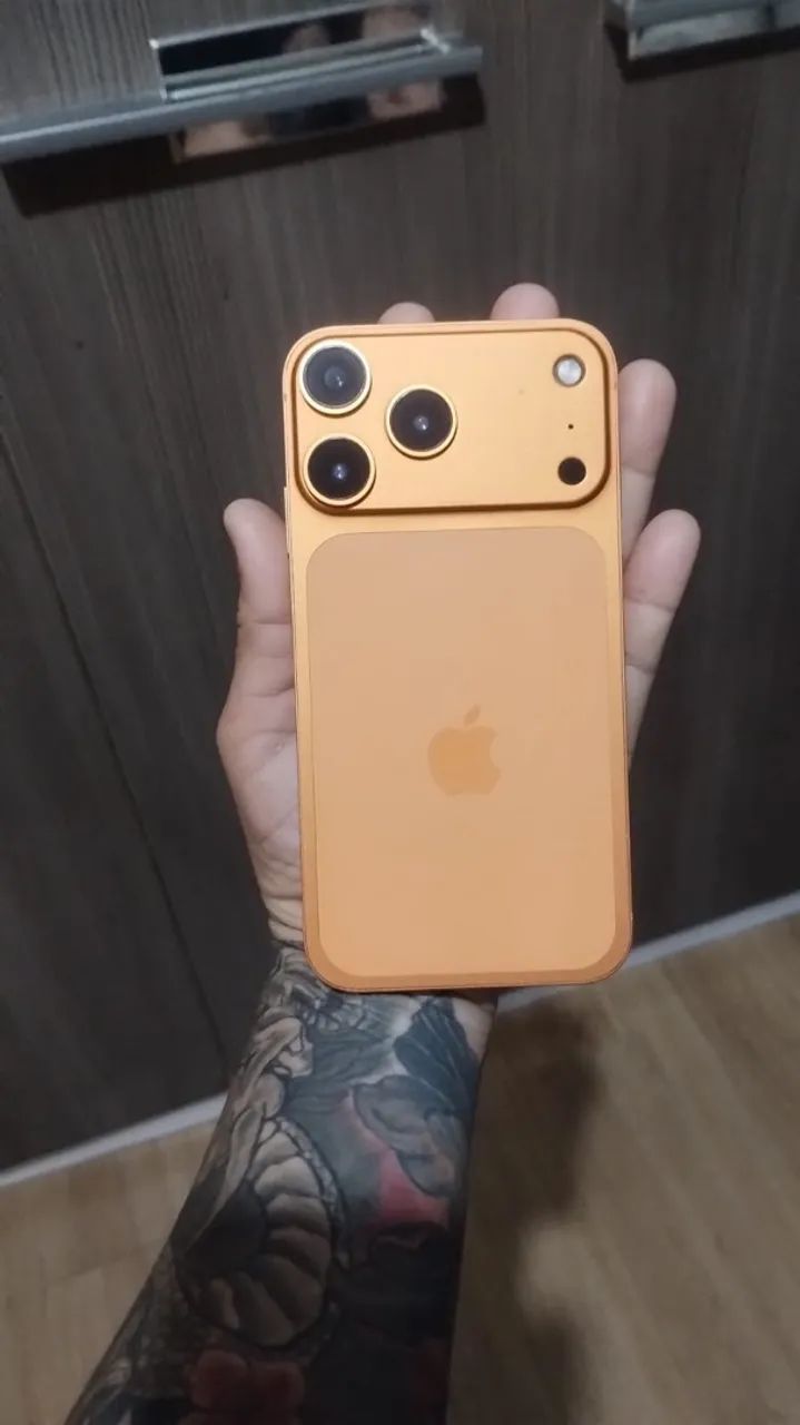 iphone 11 na carcaça do 17