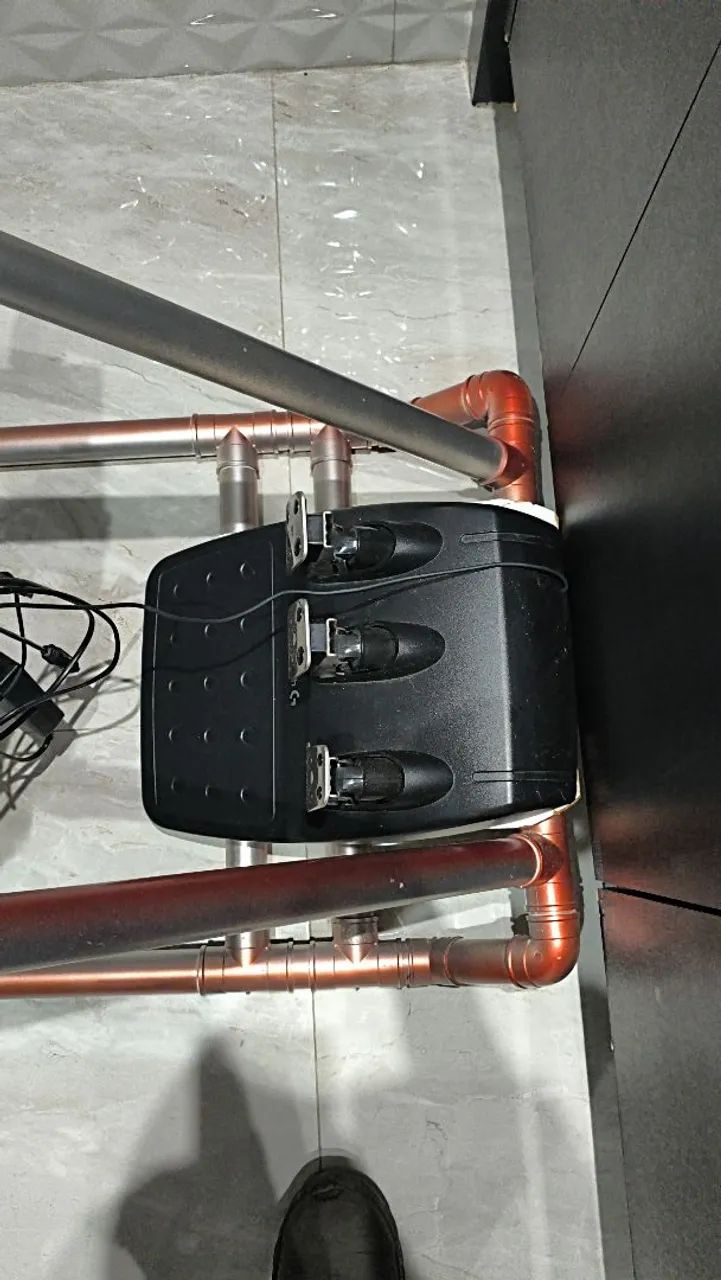 Vendo G29 simulador volante pedais câmbio e suporte feito em pvc - Foto 5