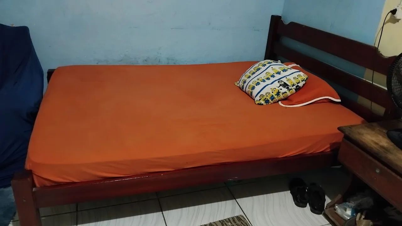 Venda de cama de casal 