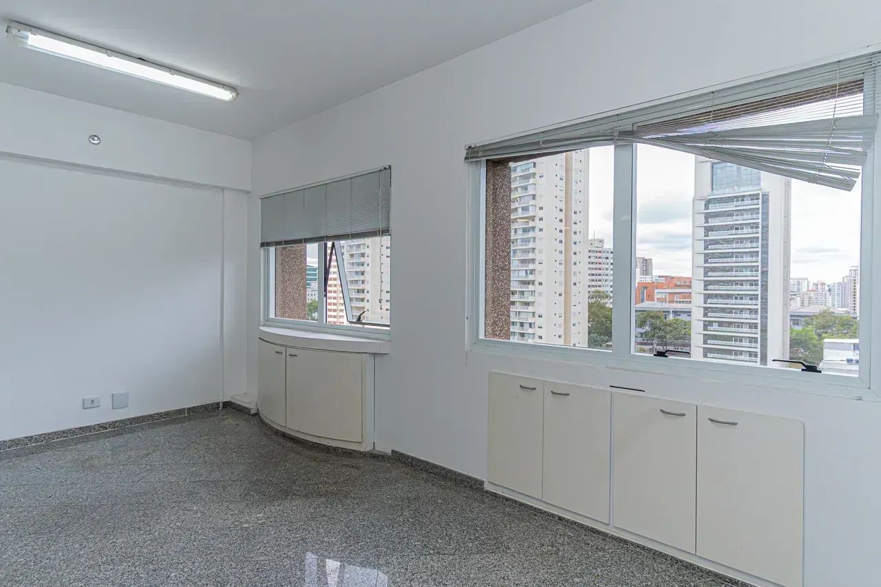 Imóvel para aluguel e venda possui 30 metros quadrados com 1 quarto em Liberdade - São Pau - Foto 3