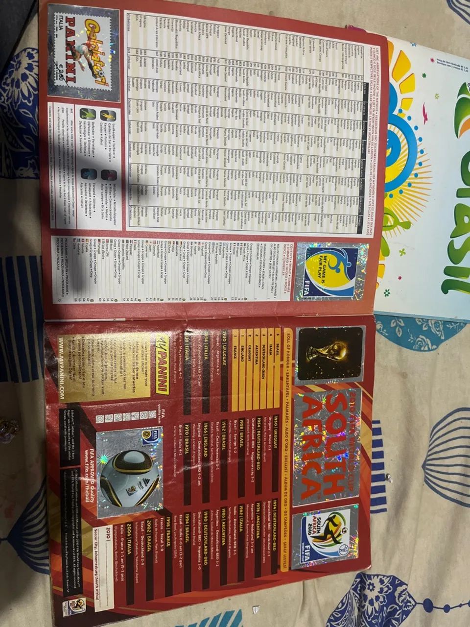 Vendo álbum da copa completo 2010 e 2014  - Foto 2