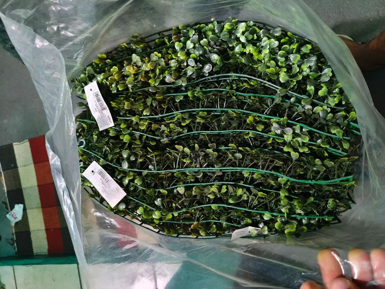 Kit 12 placas de parede verde artificial muro de plantas buchinho 40x60cm - Foto 5