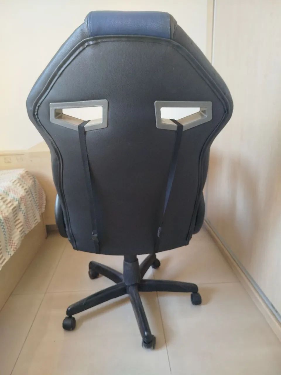 Cadeira Gamer Ergonômica com almofada - Foto 3