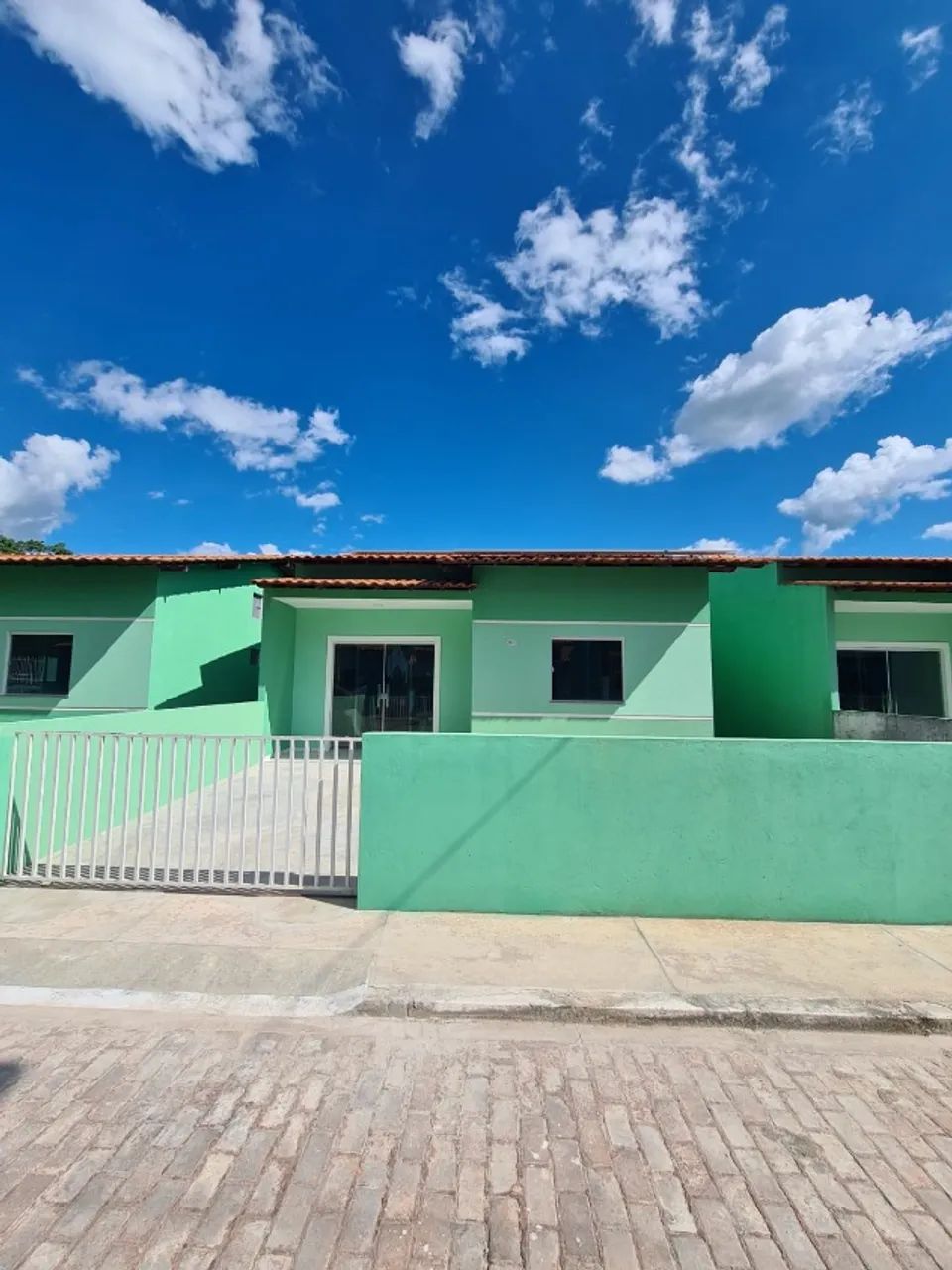 Casa no Condomínio Miriti em Abaetetuba com placa solar 
