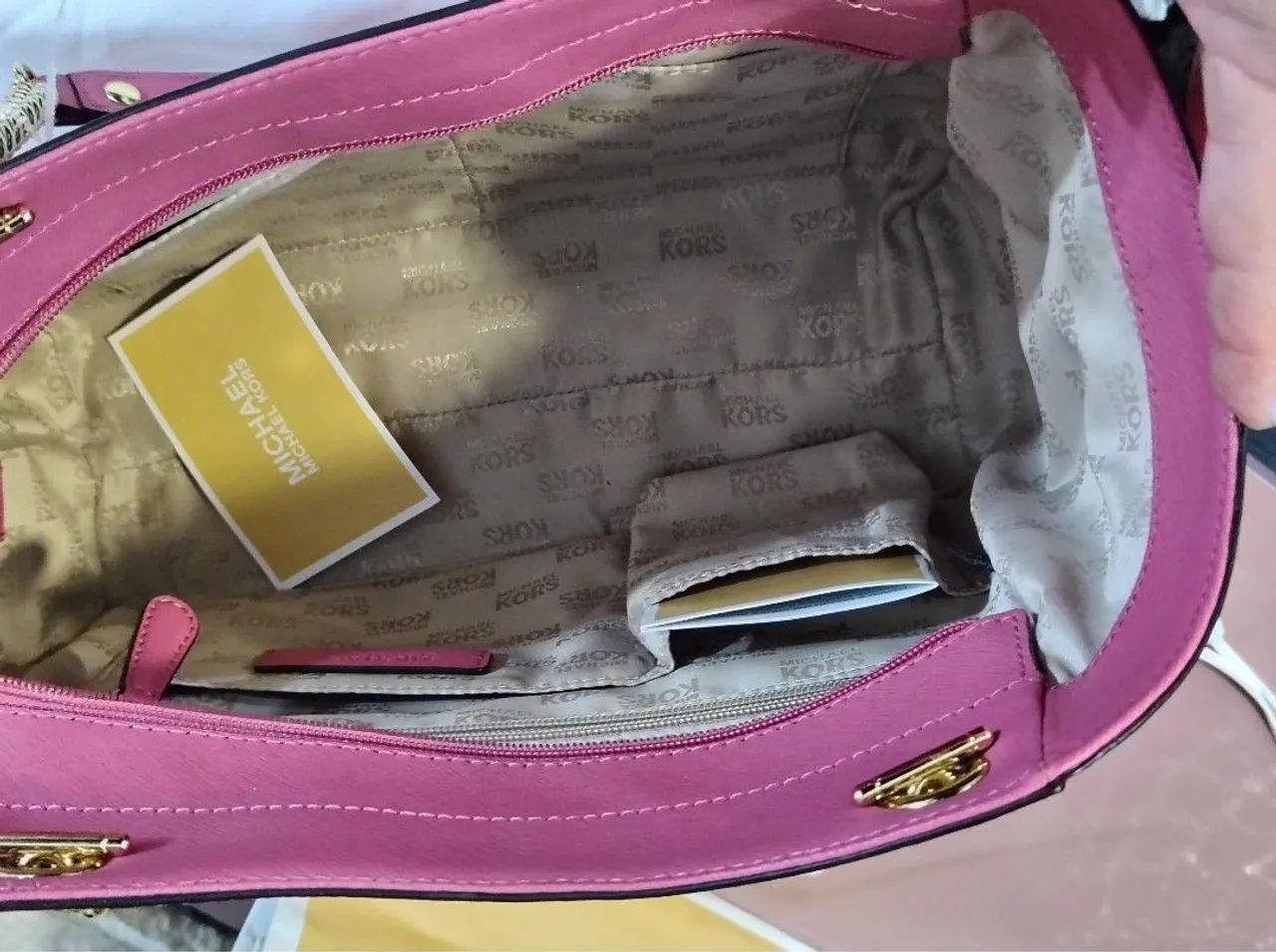 Bolsa Michael kors (negociável) - Foto 3