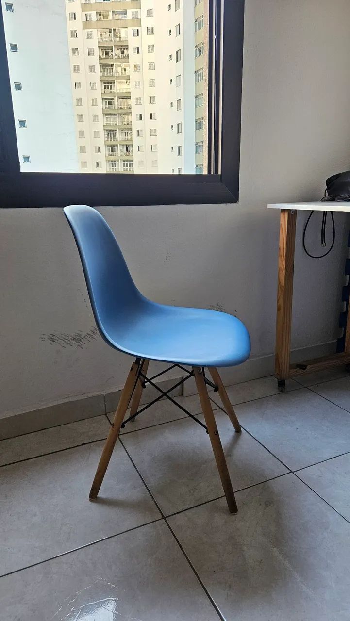 Cadeira Eiffel azul