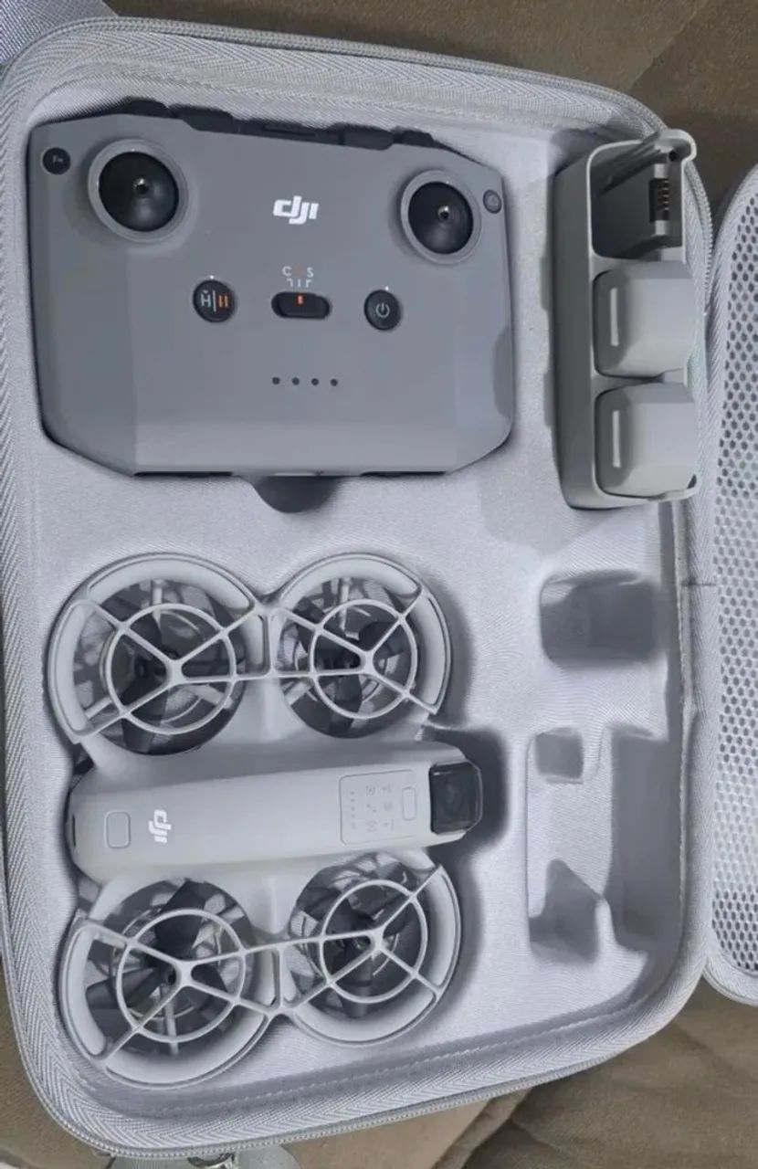 Drone DJI Neo com Fly More Combo