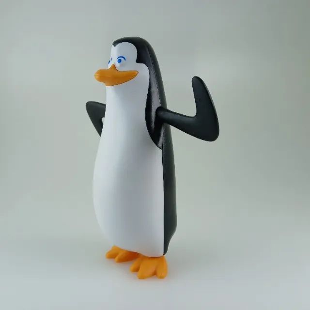 Boneco Pinguim Madagascar (cód 790) - Foto 2