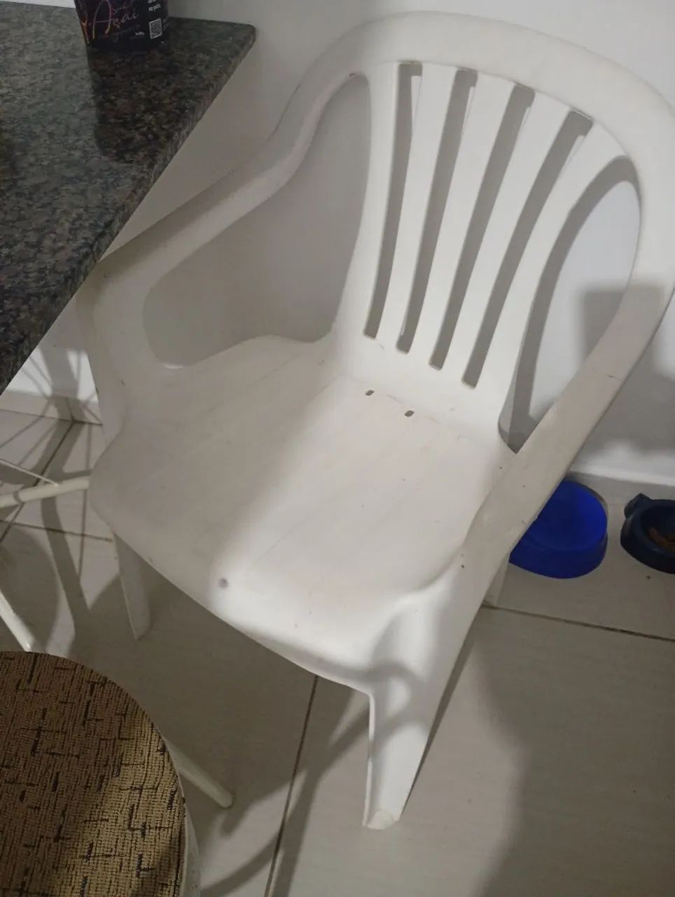 Mesa mármore com 3 cadeiras  - Foto 4