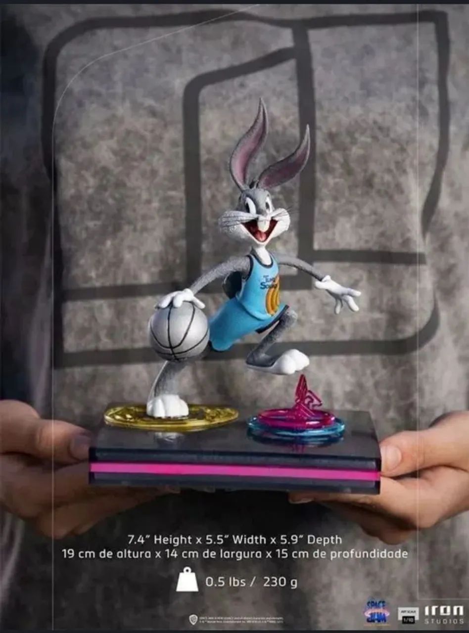 Estátua Bugs Bunny (Pernalonga) Space Jam 1/10 - Iron Studios<br><br>Jam 2-1/10 - Iron Studios
