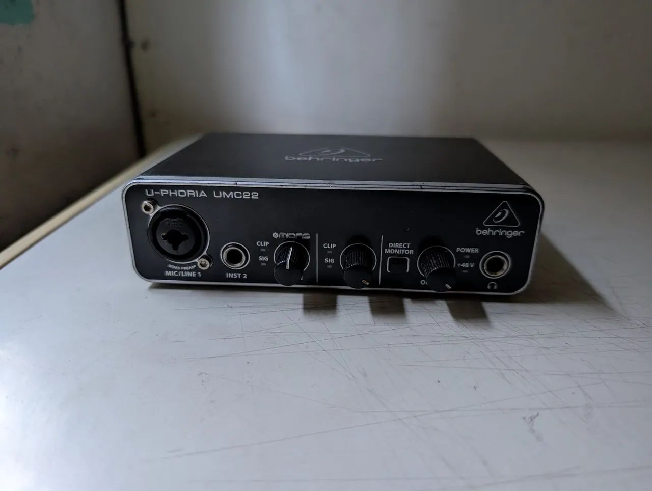Behringer UMC22 Original - Interface de Áudio USB