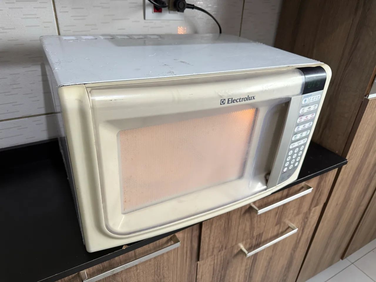 Microondas Electrolux 32 l - Foto 2