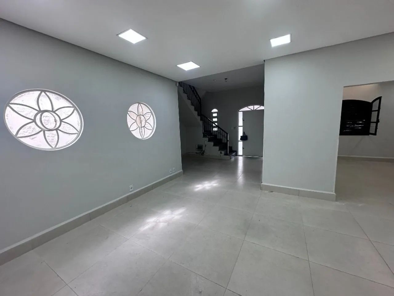 Sobrado Comercial muito bem localizado - Foto 2