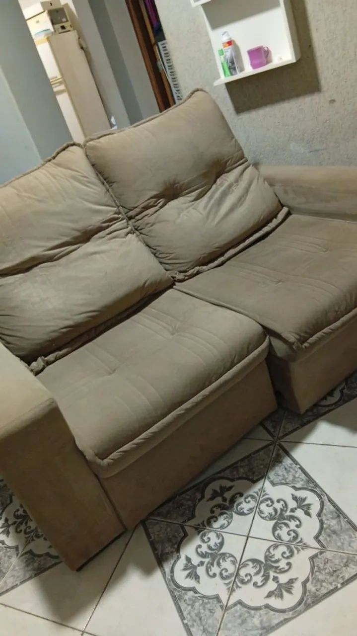 Sofá retrátil e reclinável 