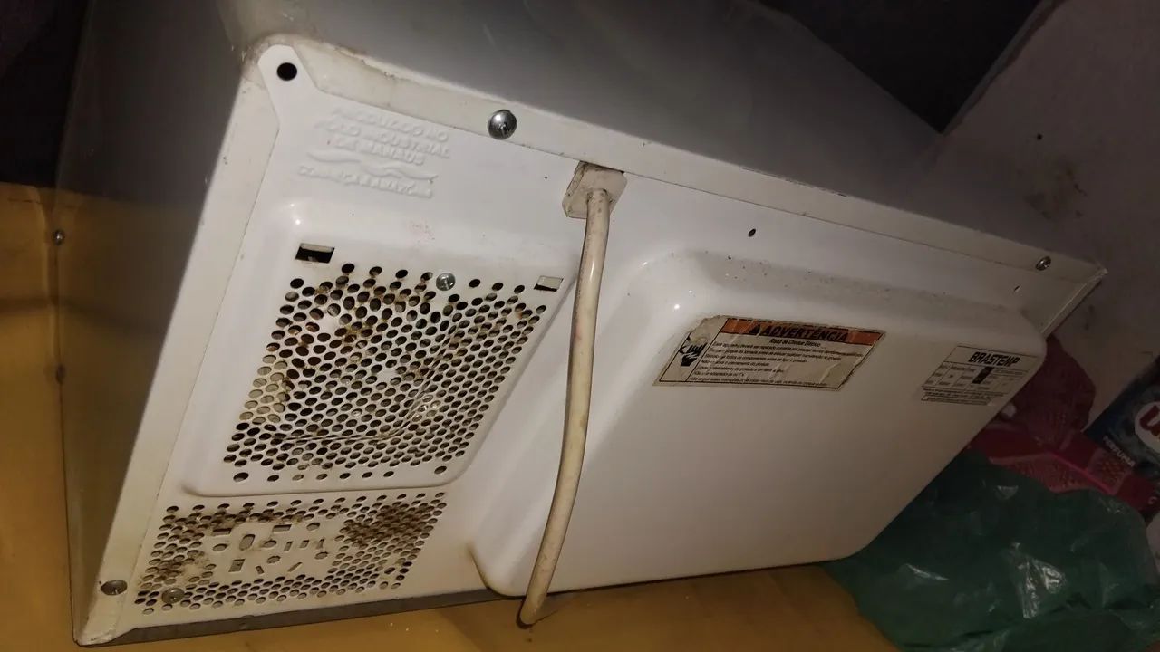 Micro ondas Brastemp clean usado - Foto 3