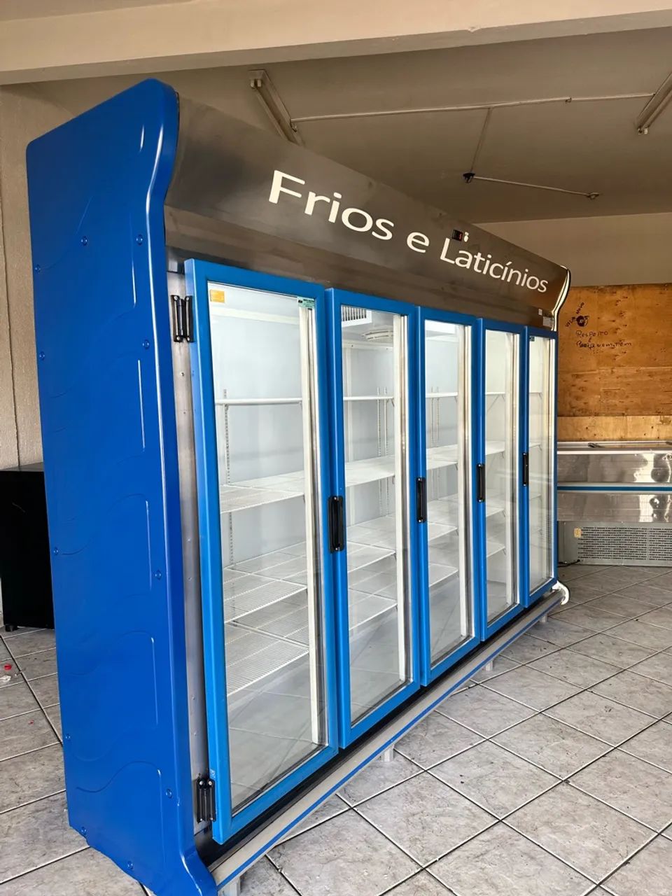 Expositor de frios e laticínios Refrimate - Foto 3