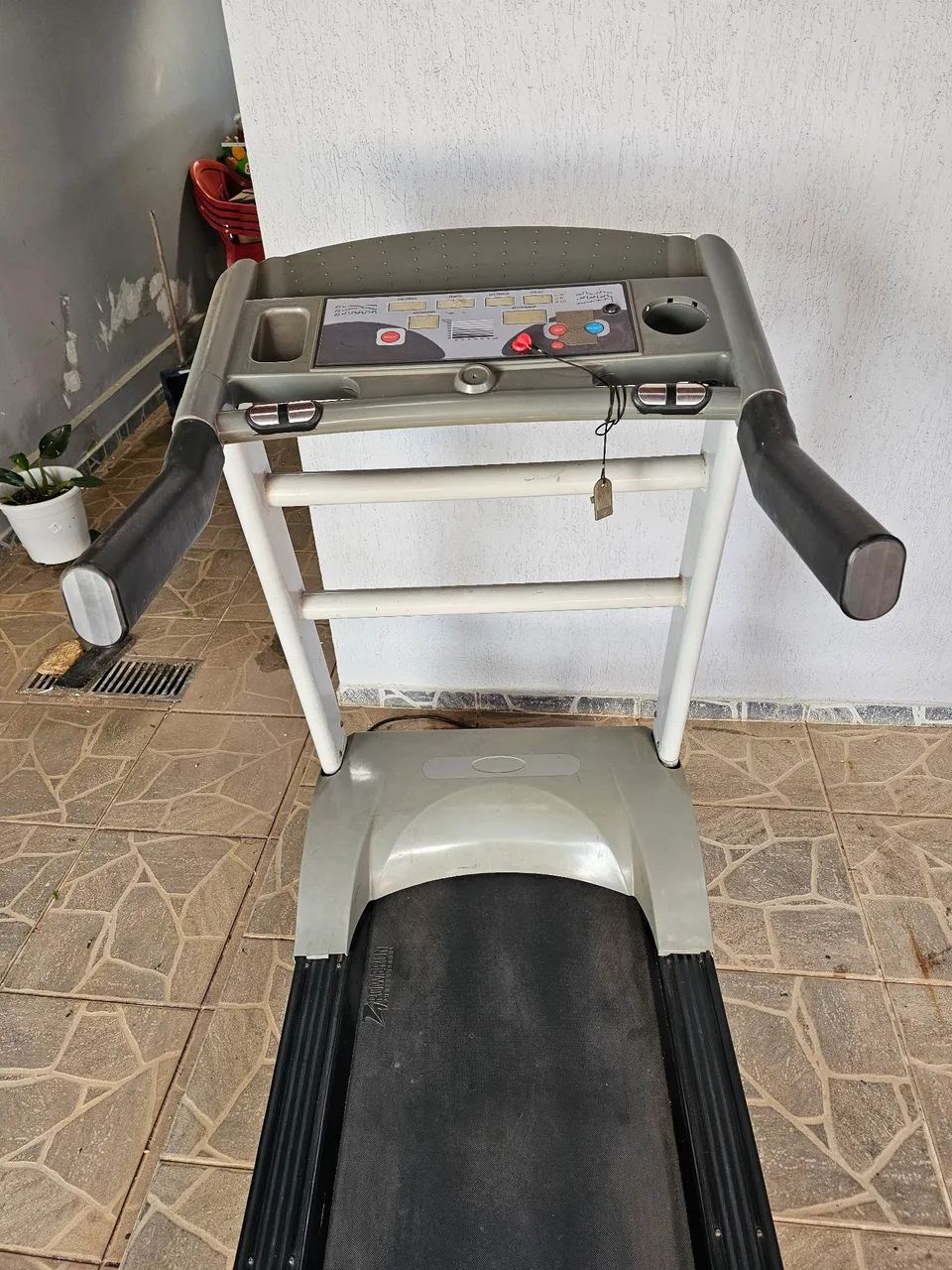 Esteira Ergométrica Profissional  - Foto 4