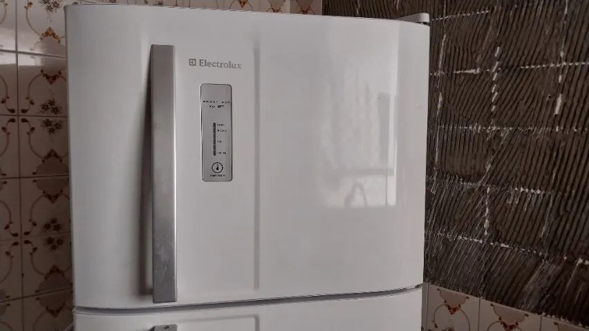Geladeira eletrolux DF36A para reformar
