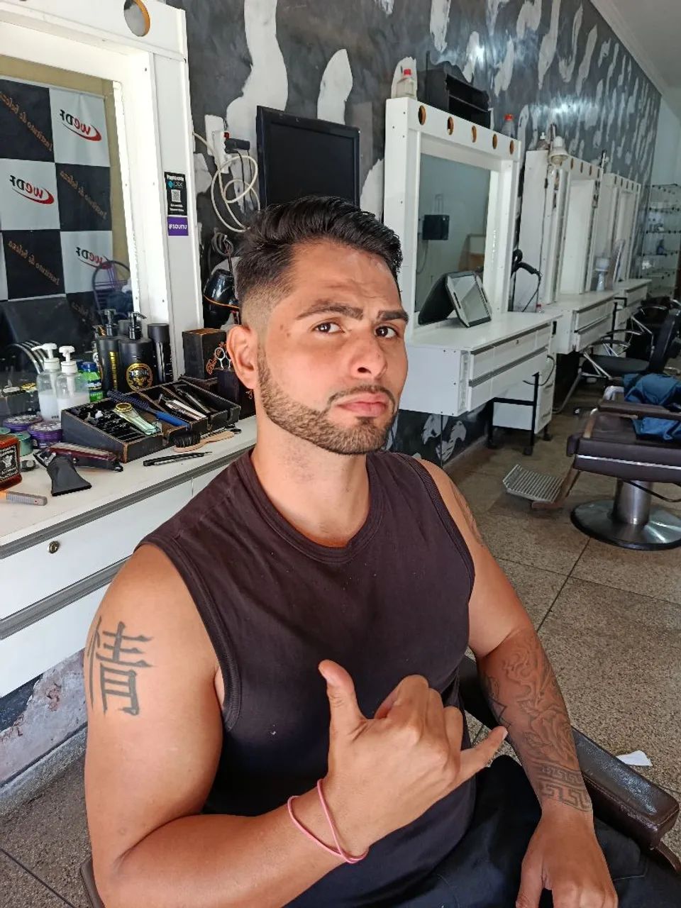 CONTRATO BARBEIROS