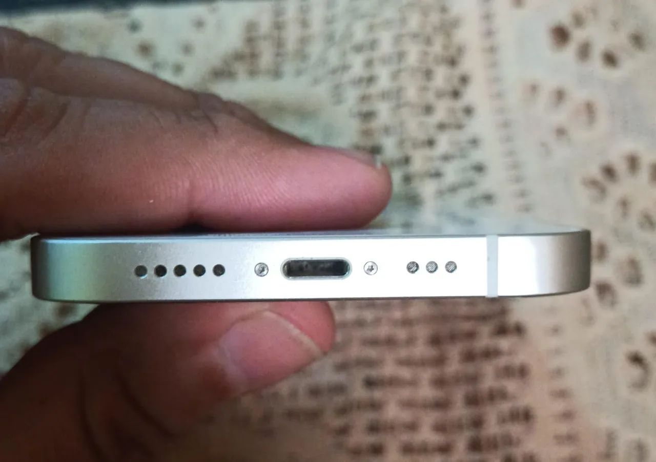 iPhone 13 128 Branco  - Foto 2