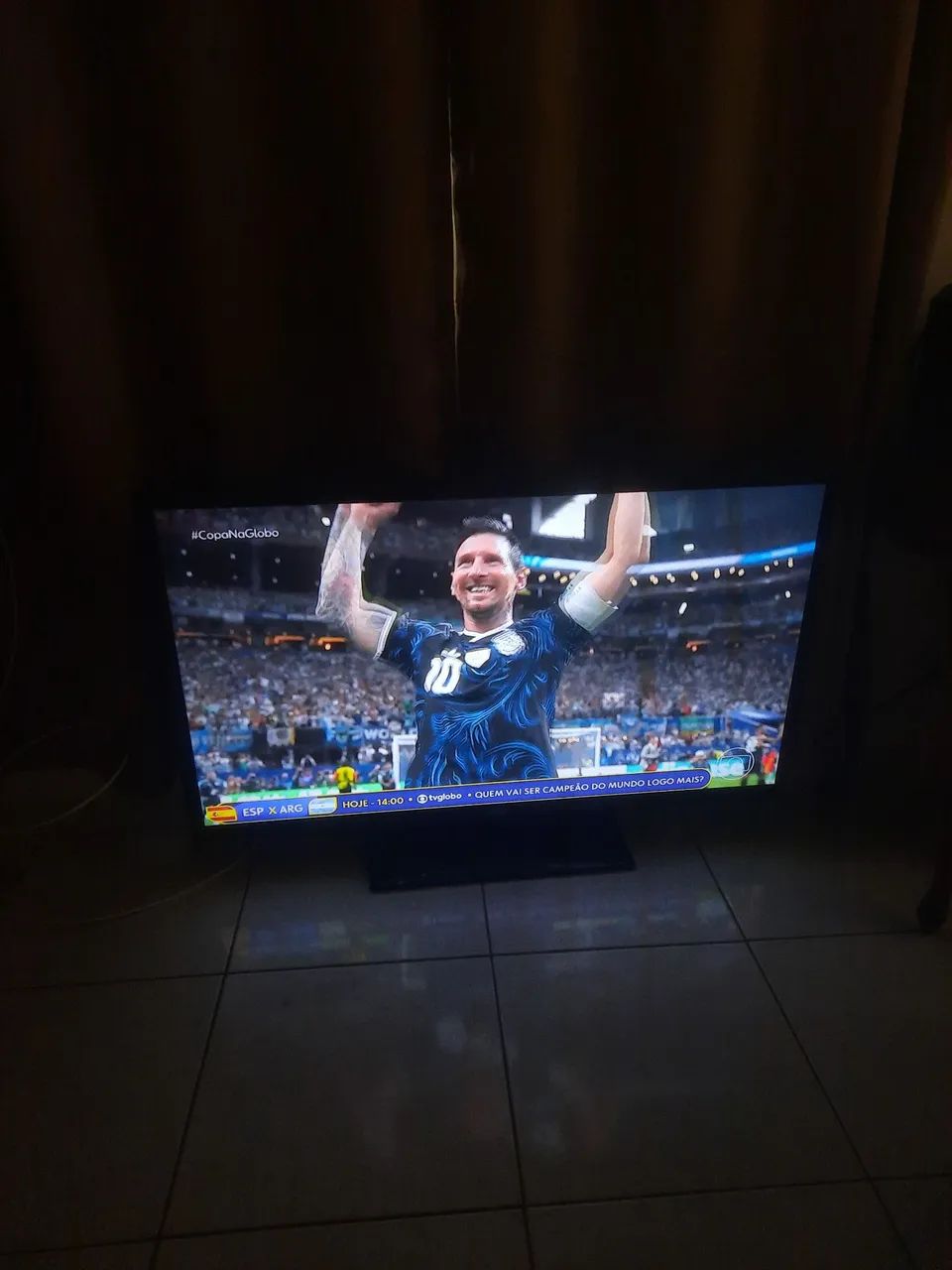 TV SAMSUNG 55 POLEGADAS GIGANTE 1,18 X 71 COM BASE 78 CM IMAGEM DE CINEMA EXCELENTE TOP - Foto 2