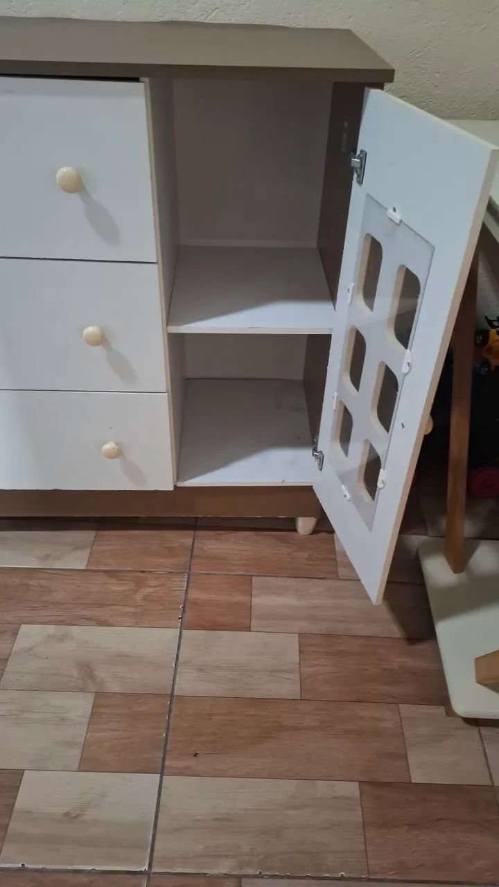 Cômoda 3 gavetas e 1 porta - Foto 2