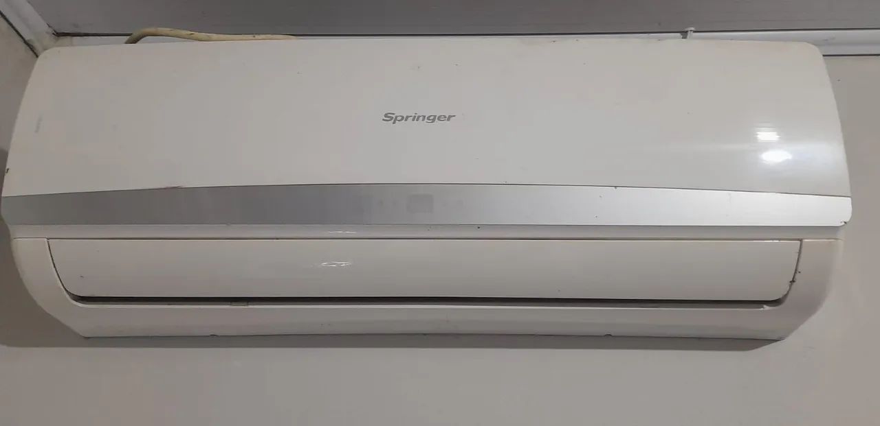 Ar condicionado 12.000btu de barbada.