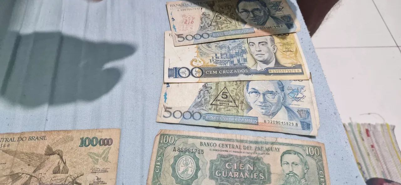 Cédulas e moedas antigas para colecionador  - Foto 5