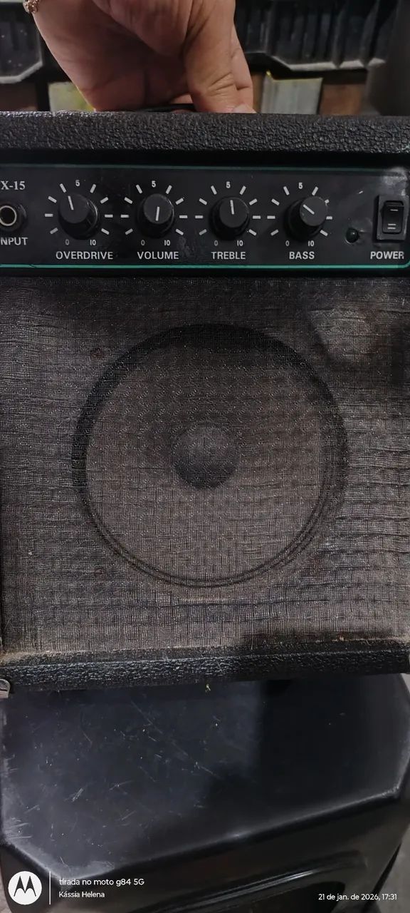 Vendo caixa de guitarra 