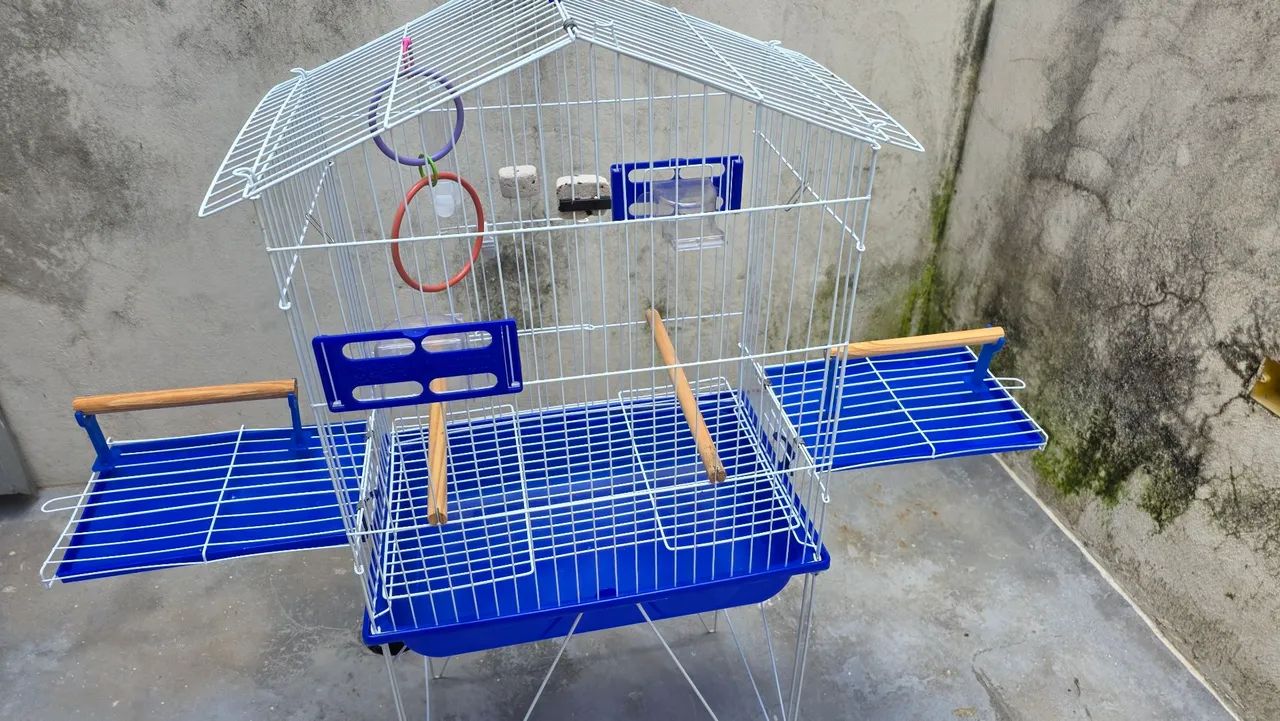 Viveiro para Calopsita Completo (Pouco Uso) + Kit de Brinquedos e Acessórios - Foto 5